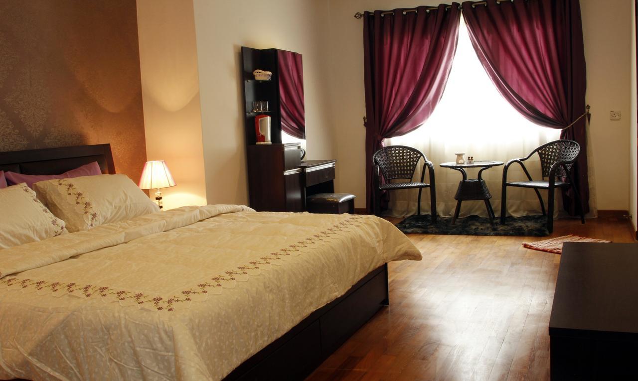 Gurney Luxe 2* George Town